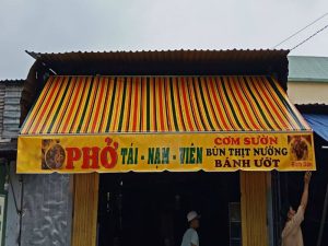 lắp đặt mái hiên di động ở long hưng văn giang 